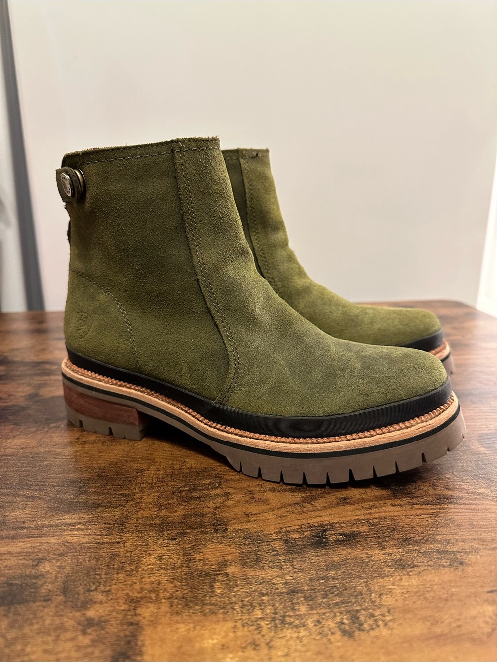 Ariat Leighton Women’s Olive Green Suede Waterproof Back Zip Ankle Boots SZ 6 B